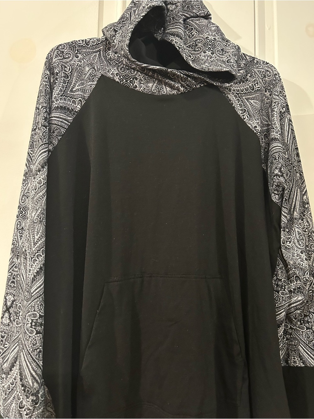 LuLaRoe Black Pullover with Black & White Paisley Accents